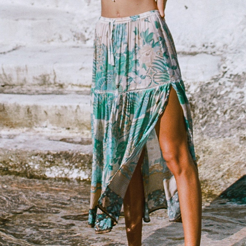 Spell Gypsy Cloud Dancer Skirt, Size Small.